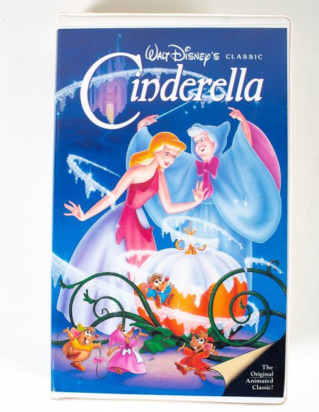 Walt Disney´s classic Cinderella VHS - Kuva 1