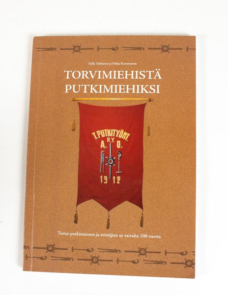 Torvimiehistä putkimieheksi - Salla Tenkanen ja Pekka Kuosmanen - Kuva 1