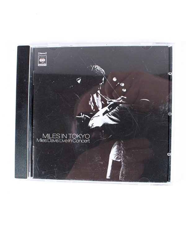 Miles in Tokyo - Miles Davis Live in Concert CD - Kuva 1