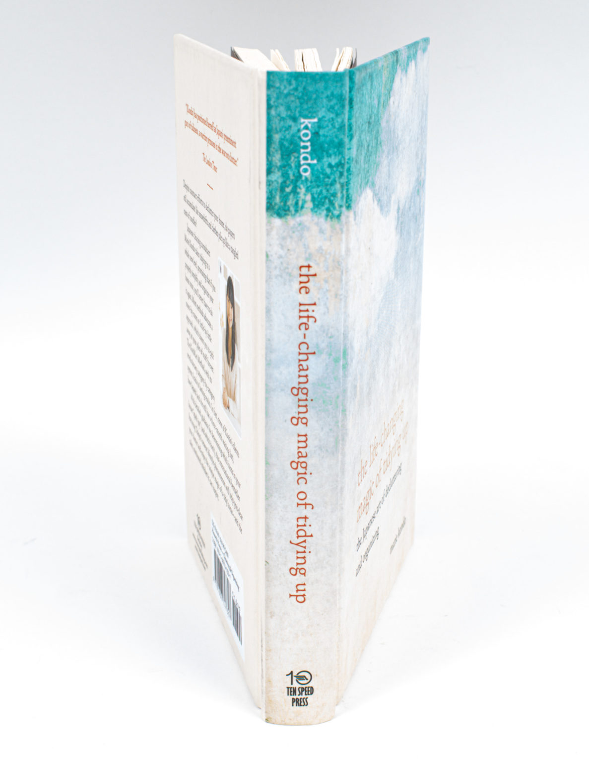 The life-changing magic of tidying : the Japanese art of decluttering and organizing - Marie Kondo - Image 3