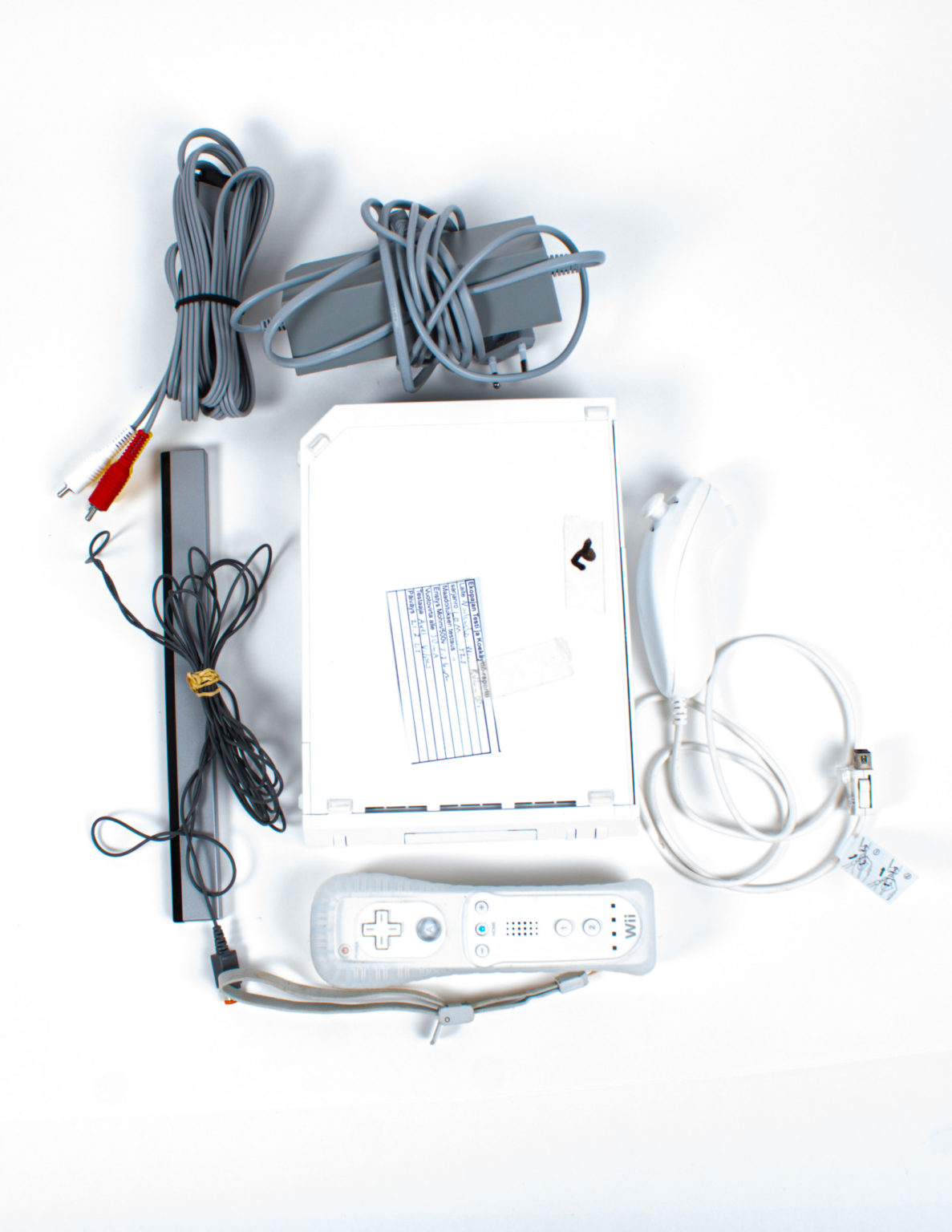 Nintendo Wii (valkoinen) pelikonsoli + ohjain ja nunchaku - Image 4