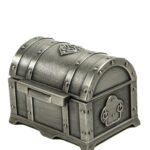 Hopeinen aarrearkku, korurasia ja korukotelo