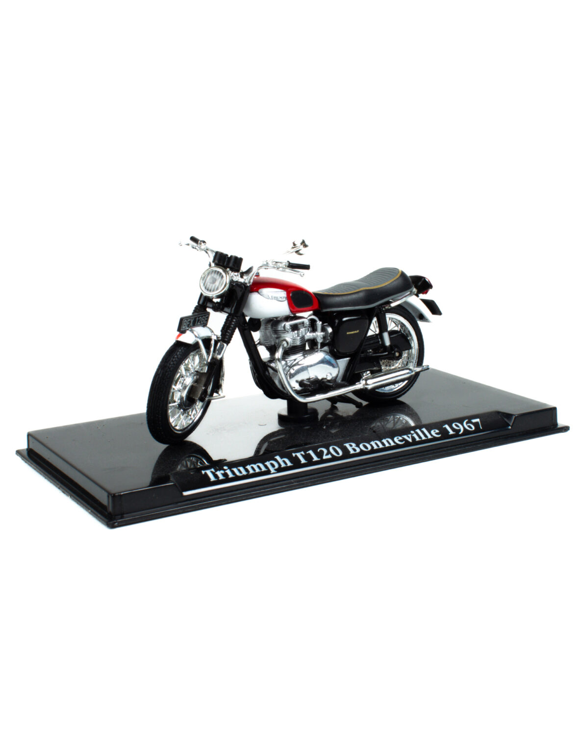 Triumph T120 Bonneville 1967 pienoismalli 1:24