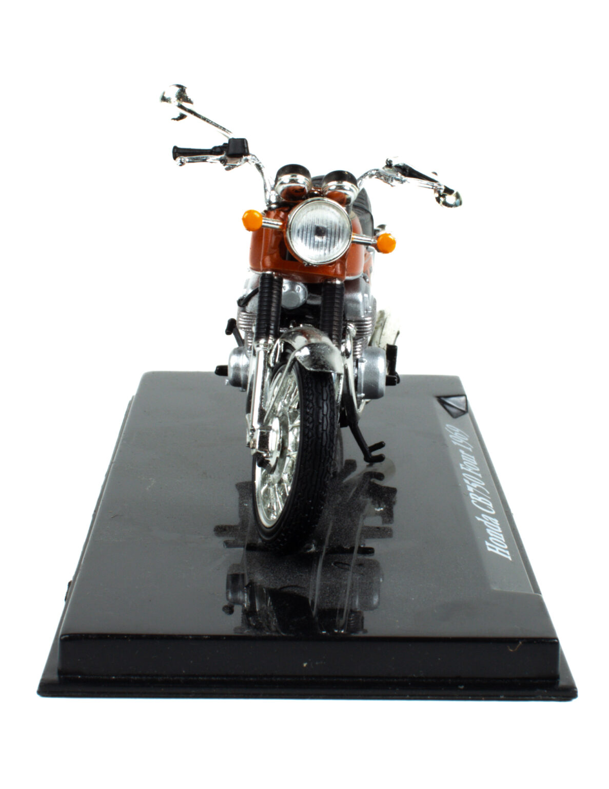 Honda CB750 Four 1969 pienoismalli 1:24 - Image 2