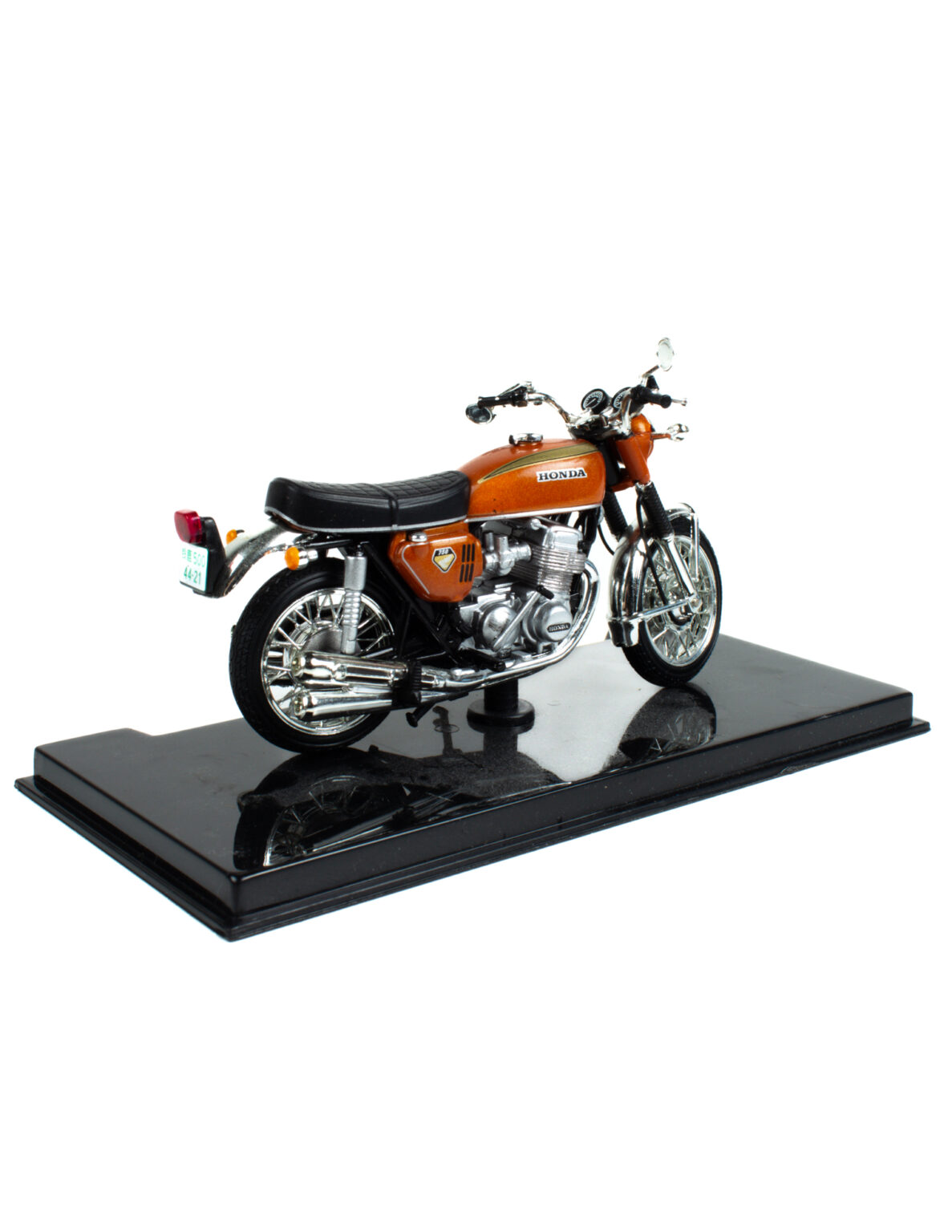 Honda CB750 Four 1969 pienoismalli 1:24 - Image 5
