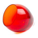 Punainen lasimaljakko, 15 cm.