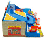 Vanha Esso Gas Station leluauto huoltamo